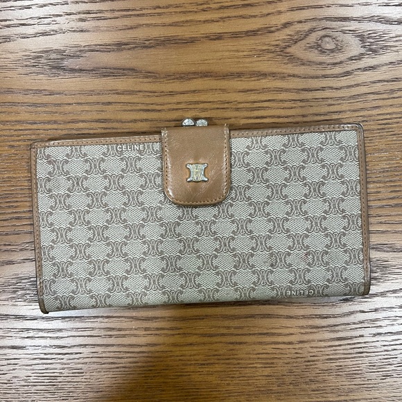 Set of Vintage Celine clutch wristlet and wallet - Picture 2 of 11